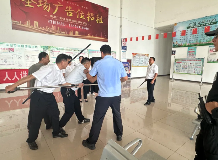上饒汽運(yùn) 開(kāi)展“警械識(shí)別與反恐防暴”專(zhuān)項(xiàng)培訓(xùn)